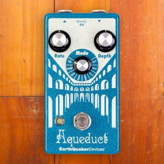 Earthquaker Devices Aqueduct Vibrato