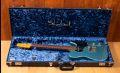 Shabat Lion Standard in Pelham Blue light aged