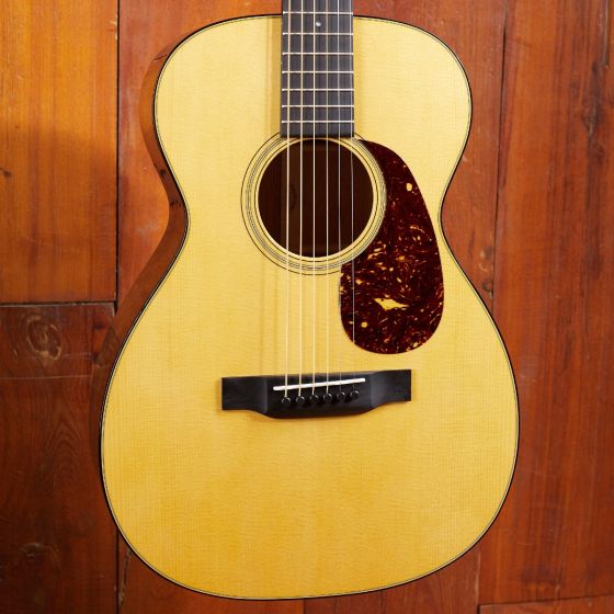 Martin 0-18