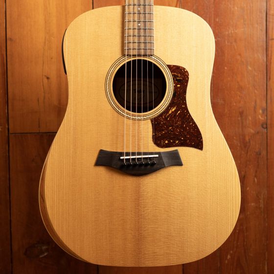 Taylor Academy 10e LTD Koa/Spruce