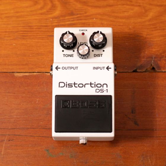 BOSS DS-1 White LTD – Boutique Effect Pedal | Max Guitars