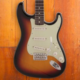 Fender MIJ Traditional 60s Stratocaster, 3-Color Sunburst – Max