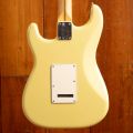Fender Player II Stratocaster MN Hialeah Yellow