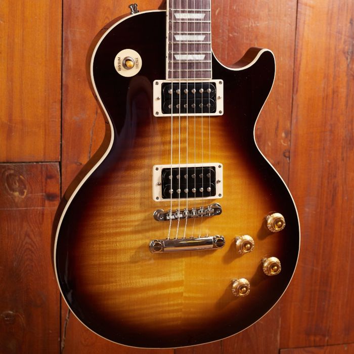 Slash's Guitars  Live, studio and Signature Les Paul