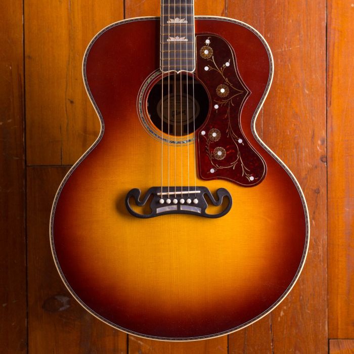 Gibson J-200 Deluxe Rosewood
