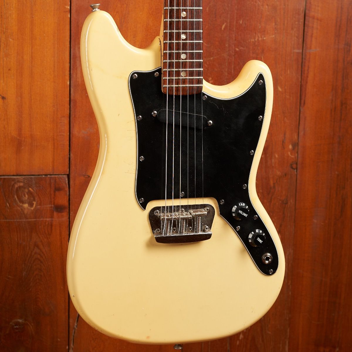 Fender Musicmaster Faded Olympic White (1978) – Electric