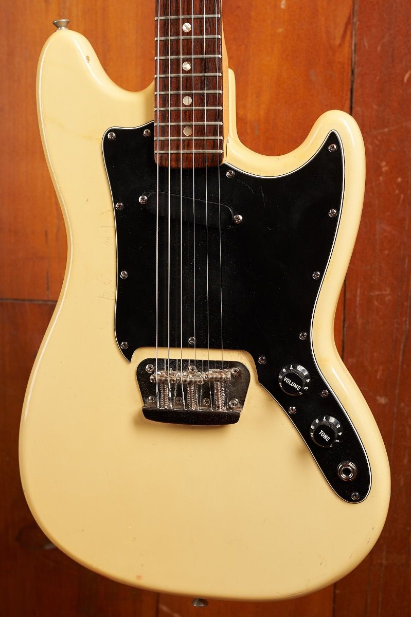Fender Musicmaster Faded Olympic White (1978) – Electric