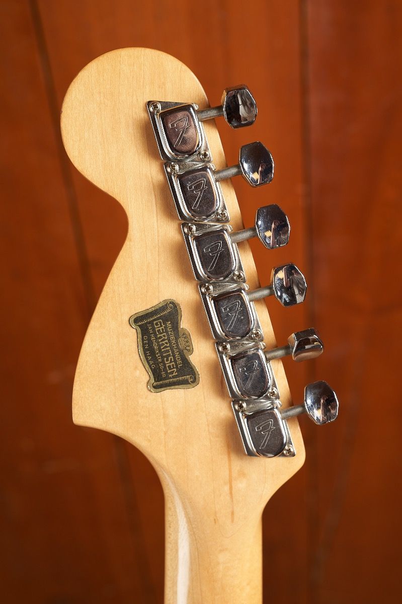 Fender Musicmaster Faded Olympic White (1978) – Electric
