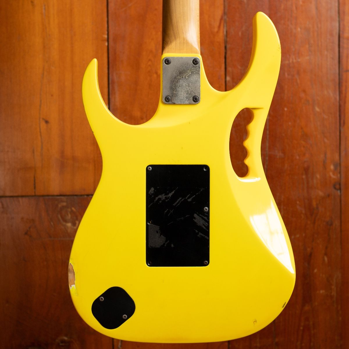 Ibanez Jem 777 VDY 1989 Desert Sun Yellow Signed by Steve Vai