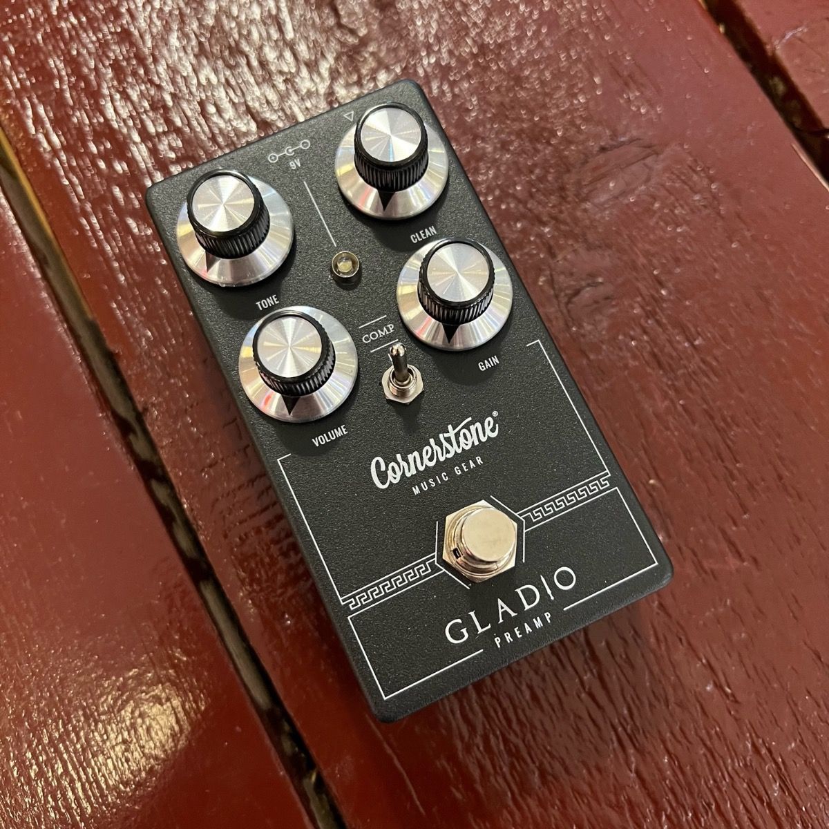 Cornerstone Gladio Single Channel Preamp Black – Guitar Pedal