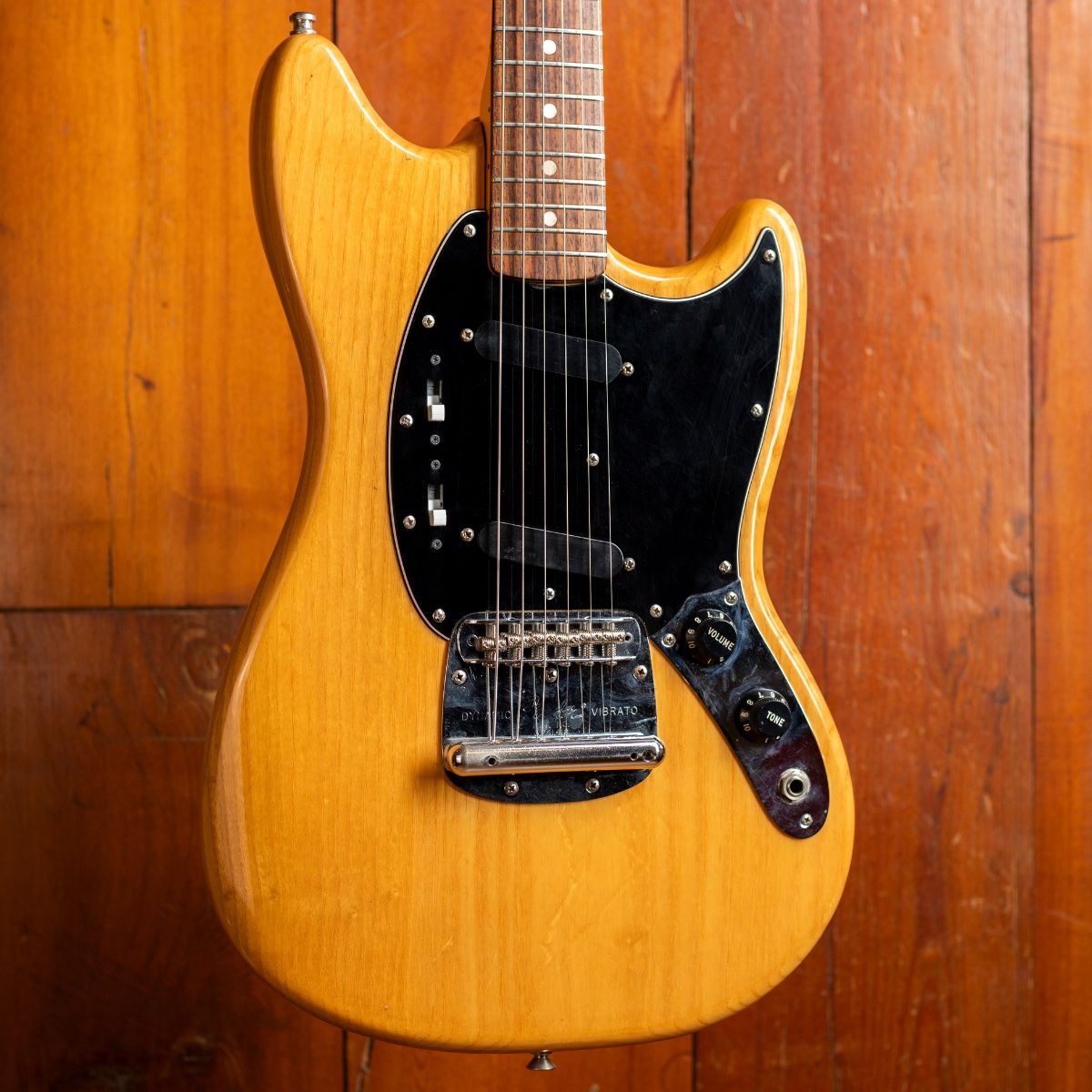 1977 Fender Mustang Natural – Elektrische Gitaar | Max Guitar
