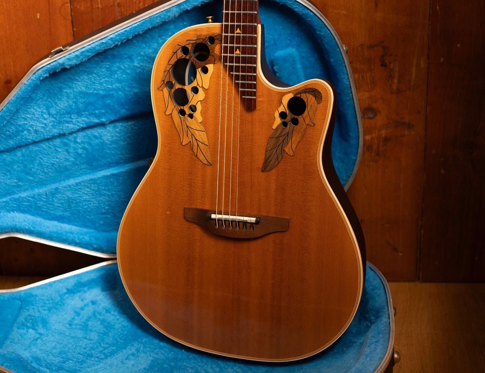 Ovation￼￼￼ 1868 ELITE Ovation Elite 1868 Natural – Max Guitar