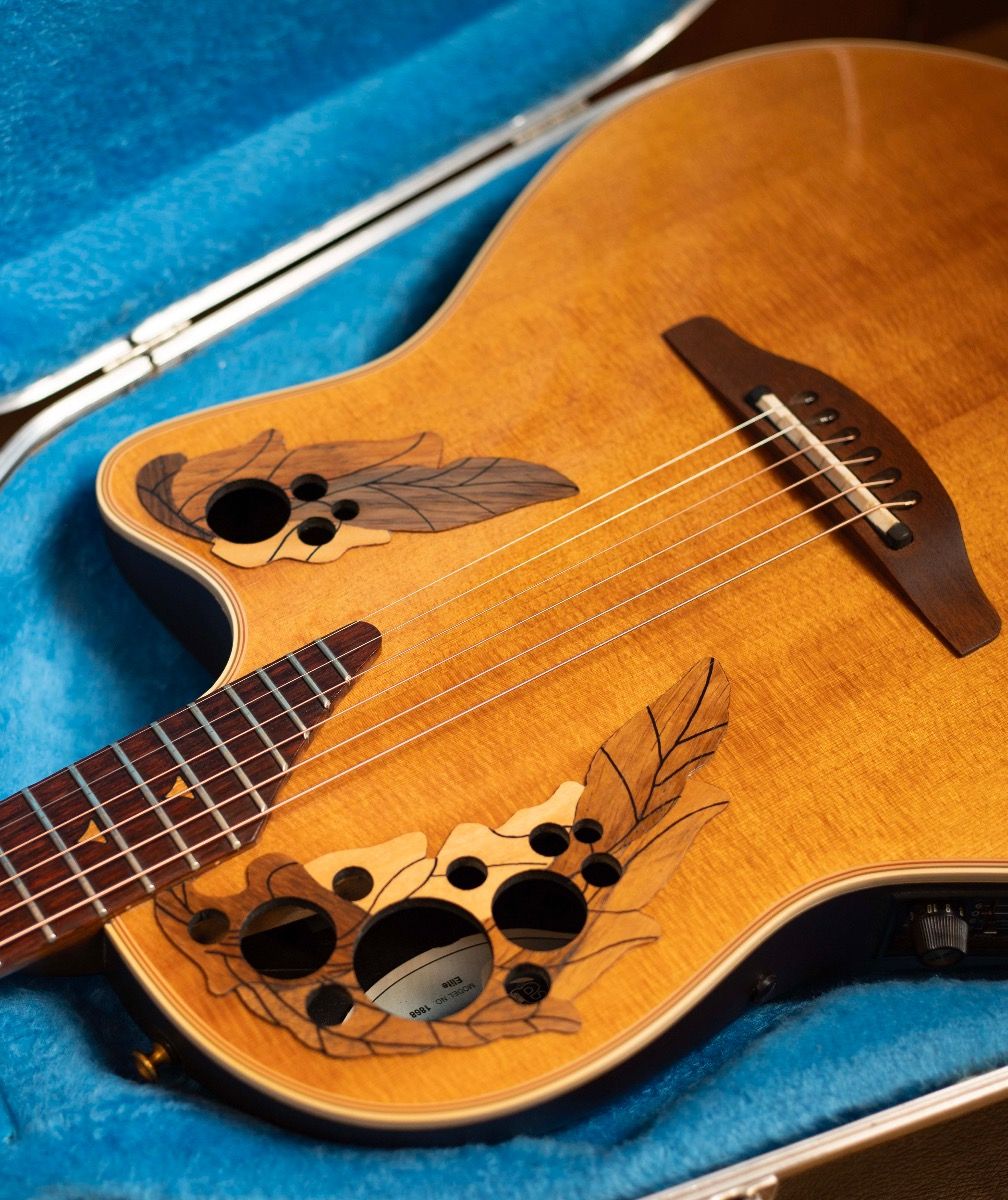Ovation￼￼￼ 1868 ELITE Ovation Elite 1868 Natural – Max Guitar