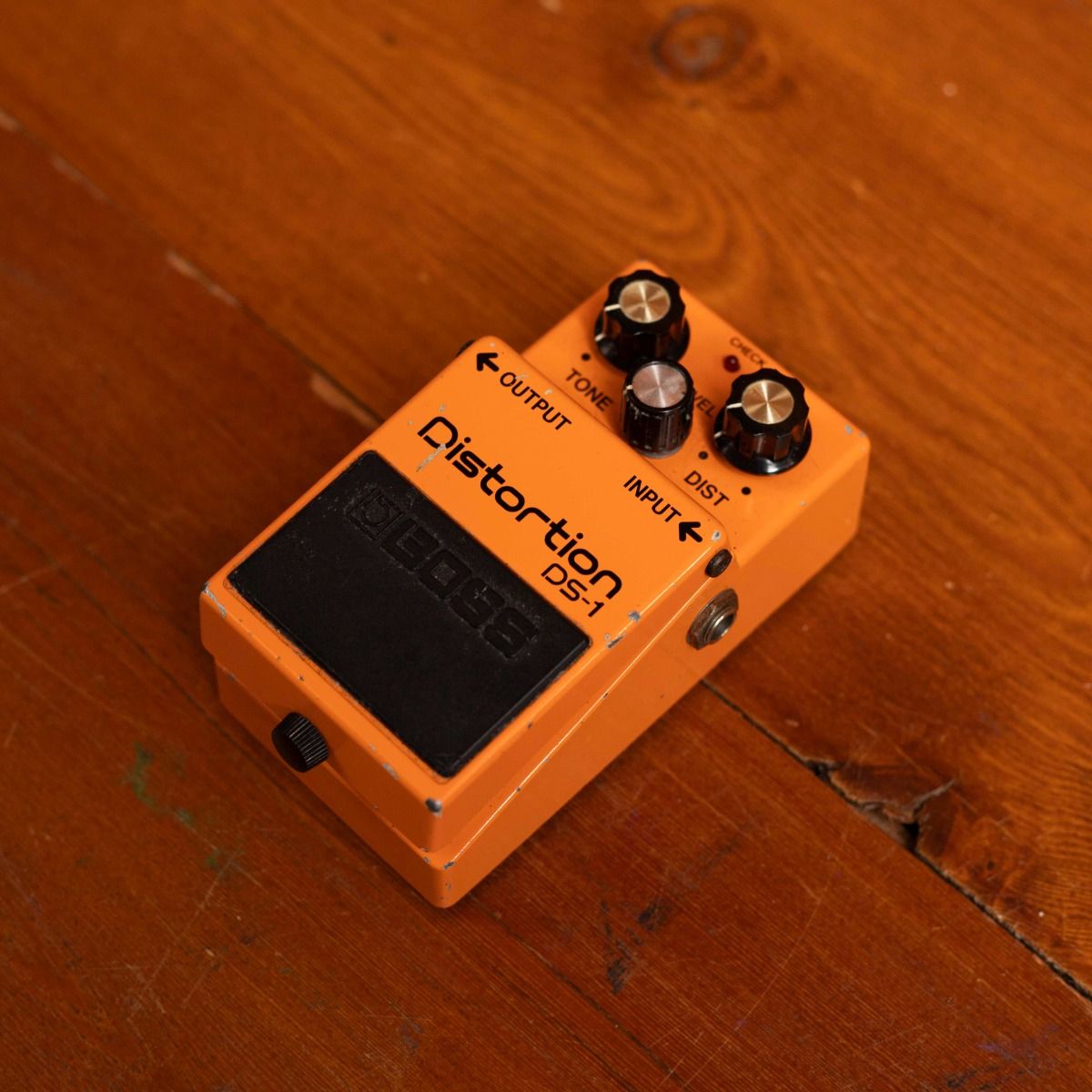 Boss DS-1 Japan, 1983–1984 early Japanese production – Gitaar