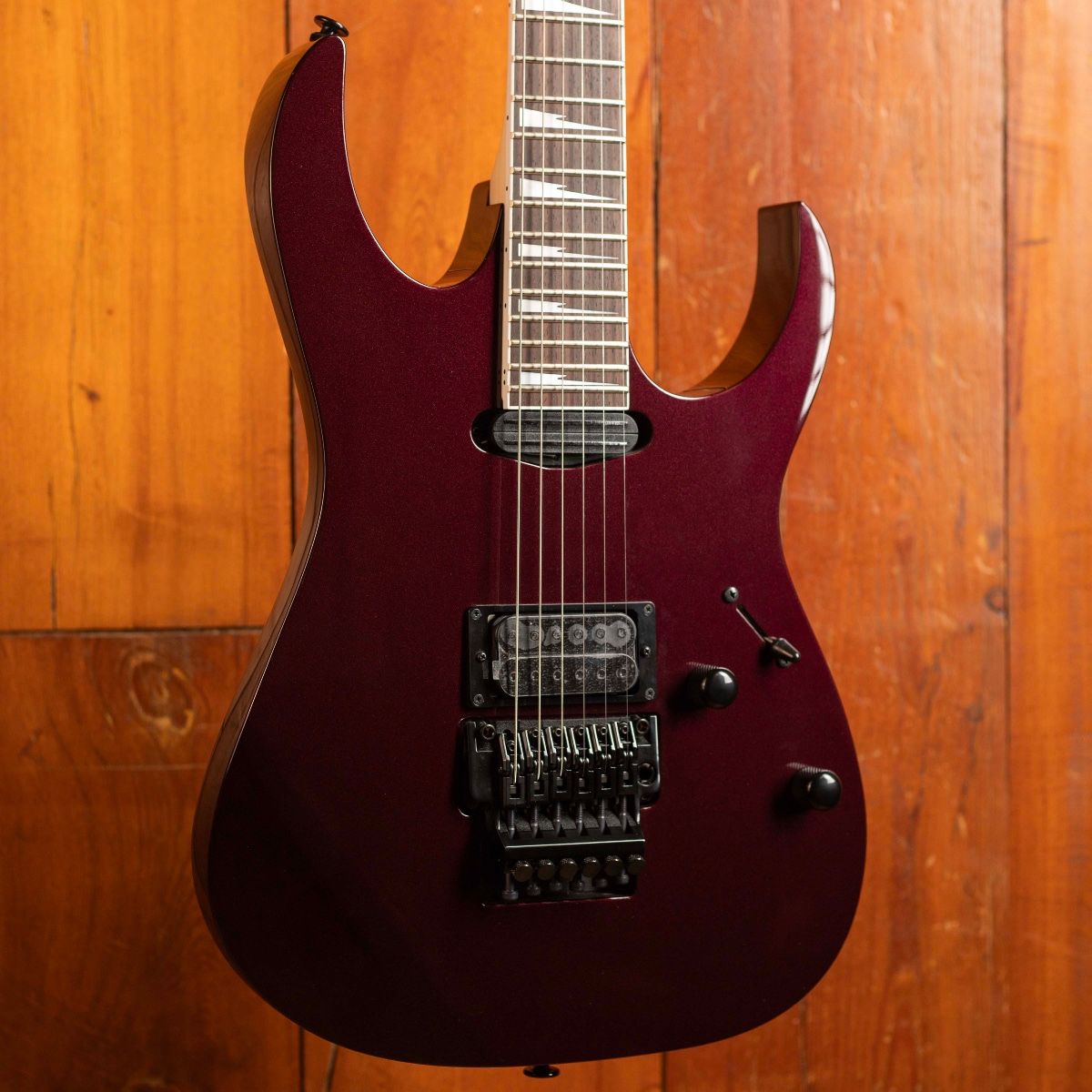 Ibanez RG565R Vampire Kiss – Electric Guitar | Max Guitar