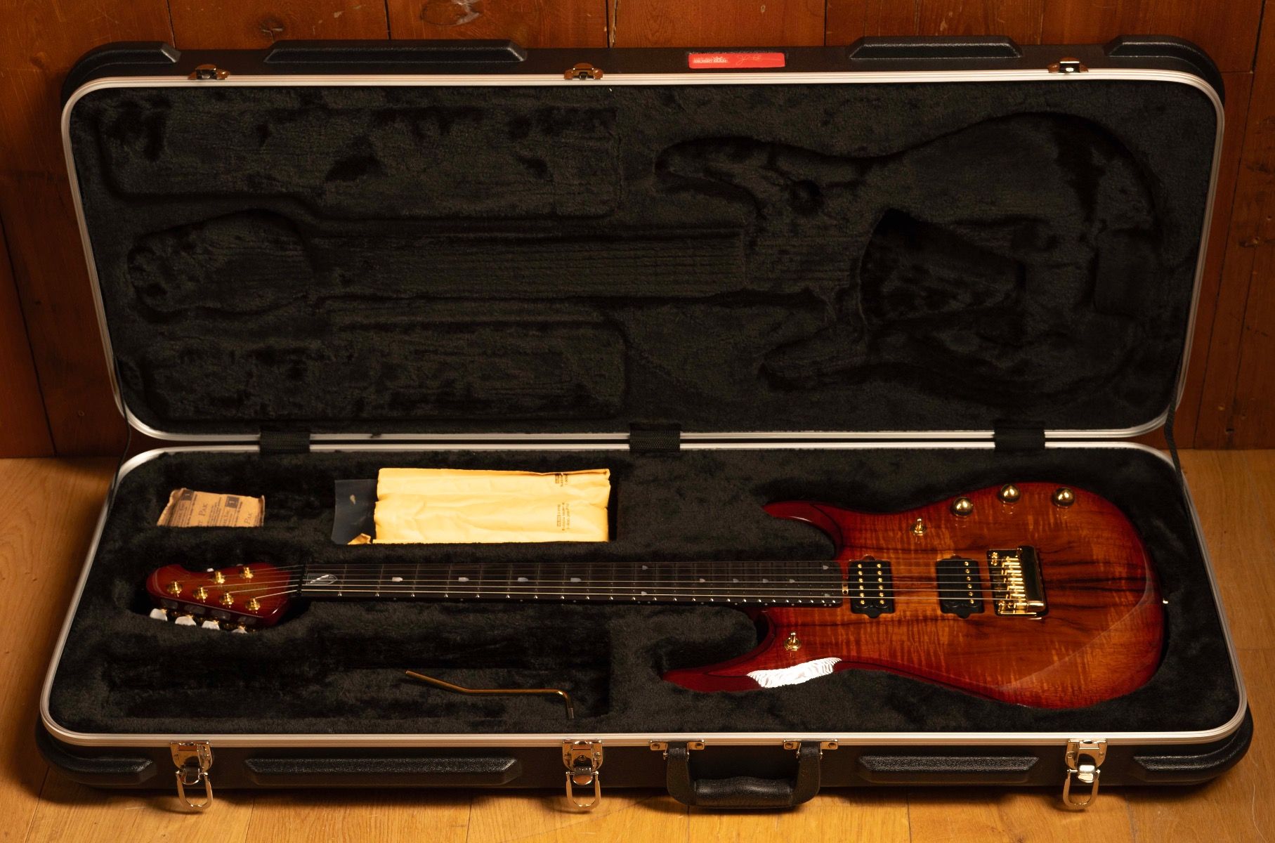 Ernie Ball Music Man John Petrucci BFR KOA Island burst – Electric