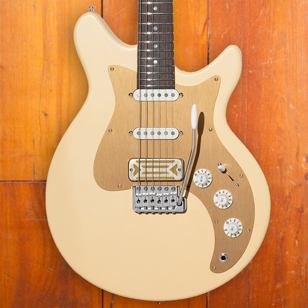 Eastman Fullertone DC'62 Desert Sand – Electric Guitar | Max Guitar