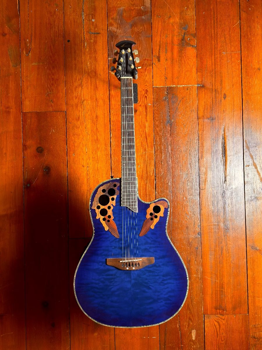 Ovation Celebrity CC44 – Acoustic Guitar | Max Guitar