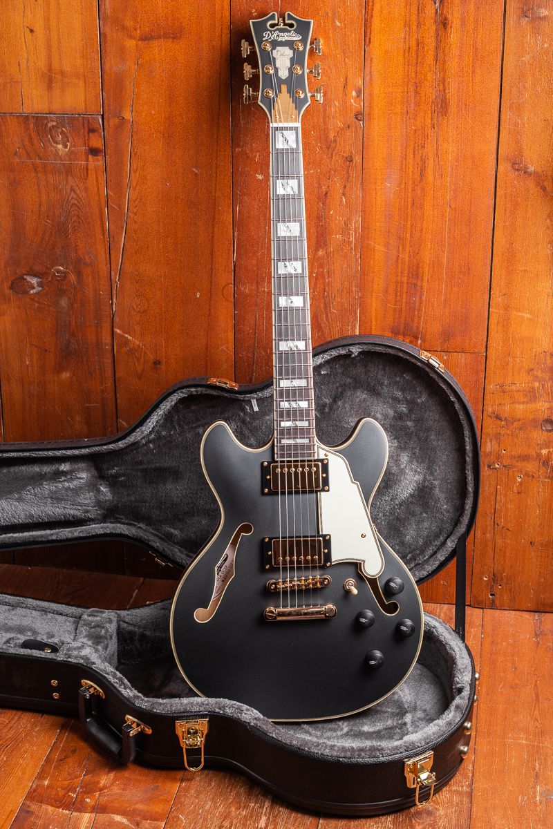 D'Angelico Deluxe Mini DC Limited Edition, Matte Charcoal
