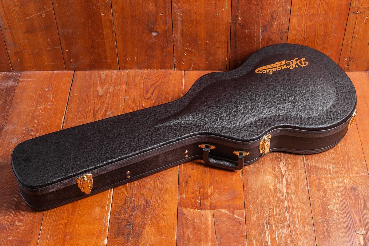 D'Angelico Deluxe Mini DC Limited Edition, Matte Charcoal
