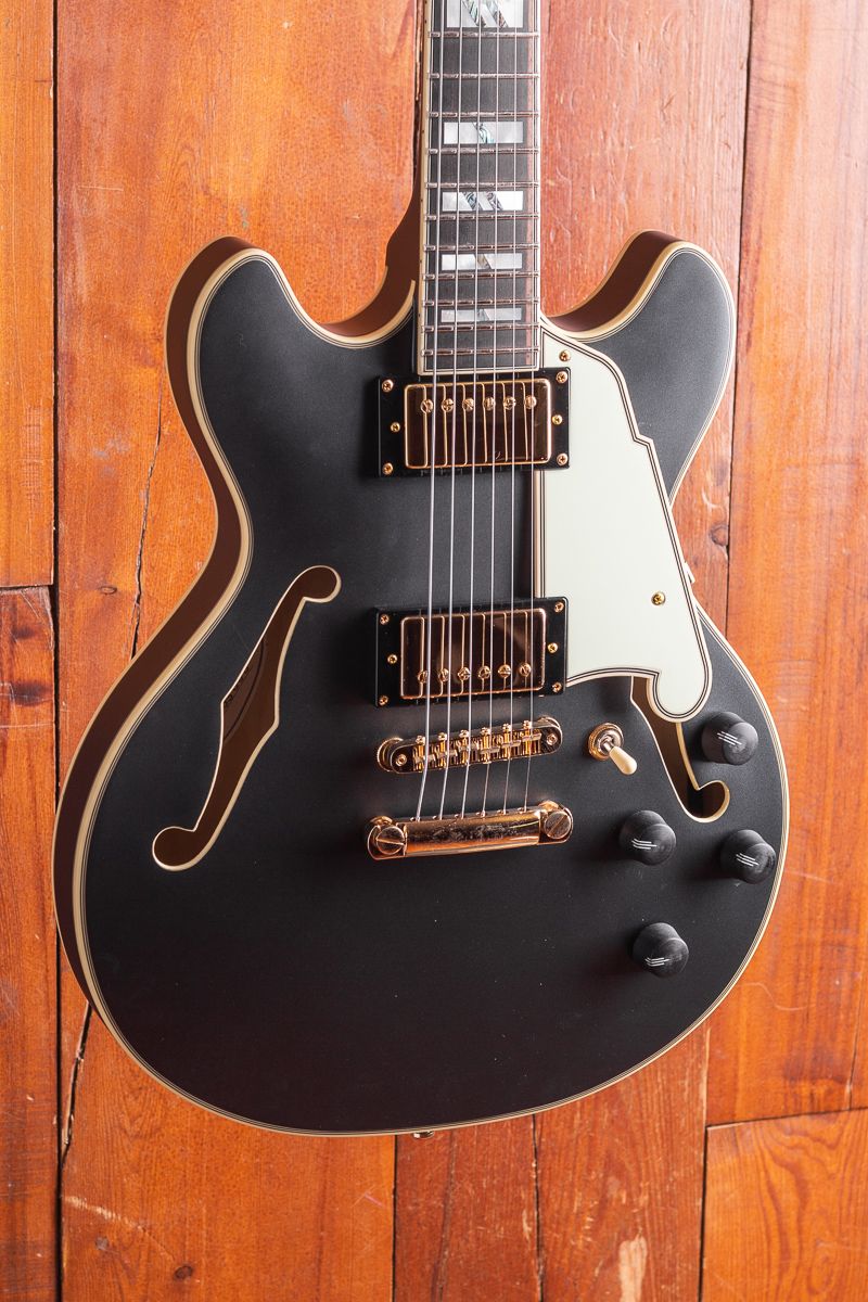 D'Angelico Deluxe Mini DC Limited Edition, Matte Charcoal