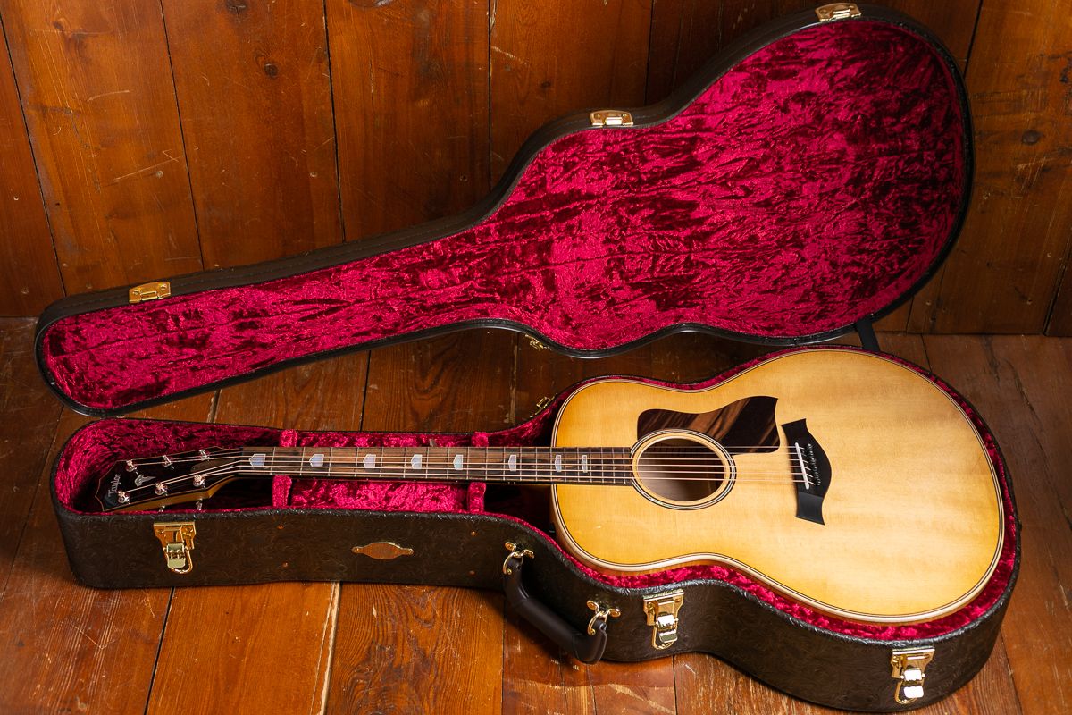 618e V-Class - Taylor - Max Guitar