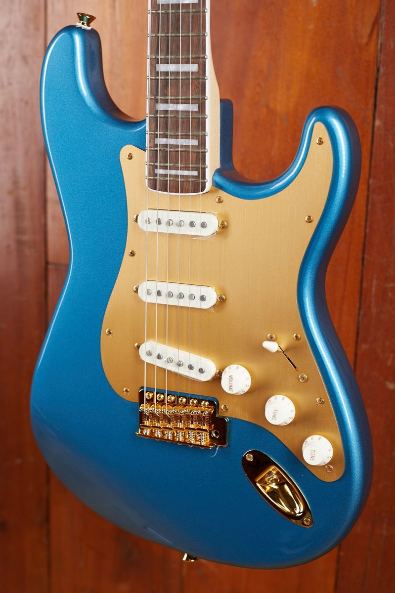 Squier 40th Anniversary Stratocaster Gold Edition Lake