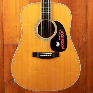 Martin D-35 Woodstock limited edition