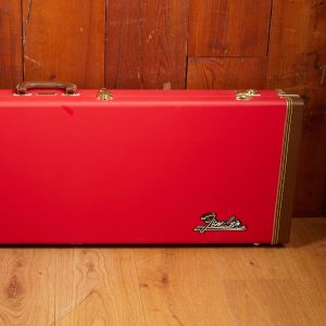 Fender Classic Series Wood Case Strat/Tele, Fiesta Red