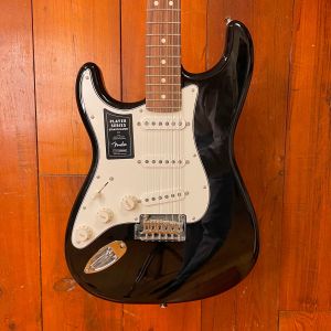 Fender Player Stratocaster Left-Handed Black
