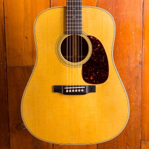 Martin D-28, Dreadnought, All Solid, Spruce, Rosewood, w/case