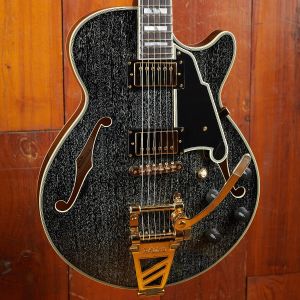 D'Angelico Excel SS Black Dog with Shield Tremolo